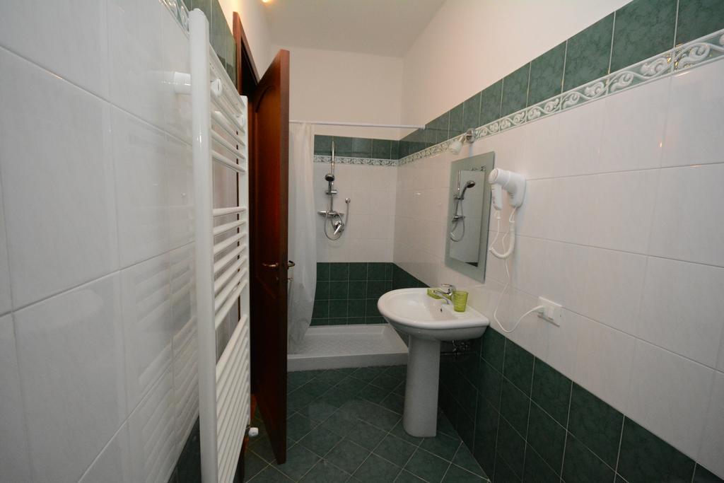La Ferula Bed & Breakfast Scillato  Ngoại thất bức ảnh
