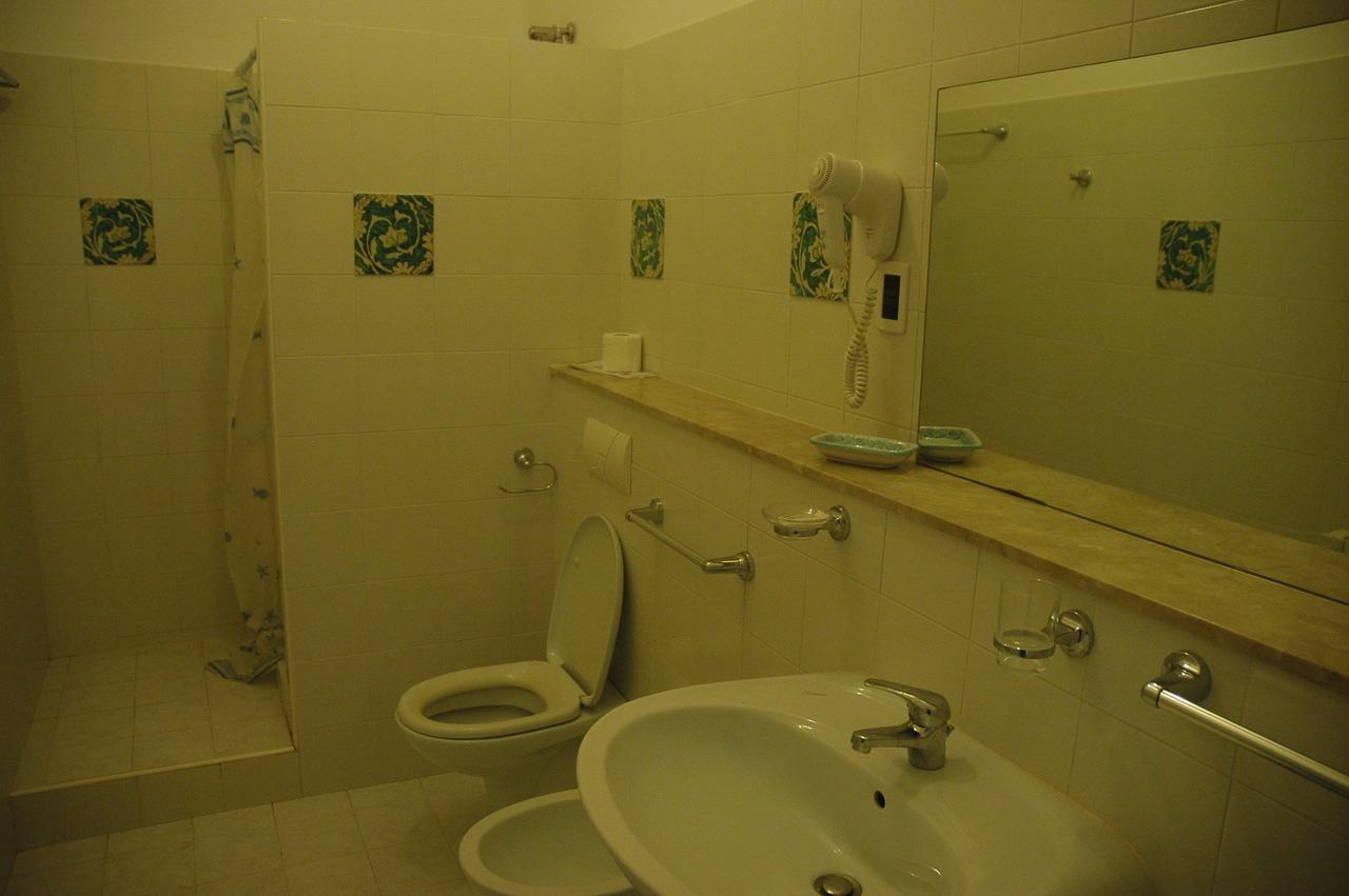 La Ferula Bed & Breakfast Scillato  Ngoại thất bức ảnh
