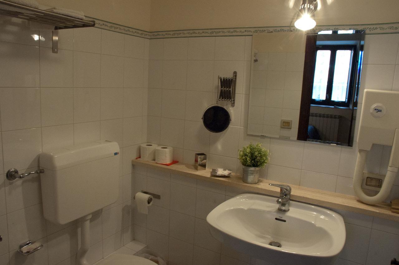 La Ferula Bed & Breakfast Scillato  Ngoại thất bức ảnh